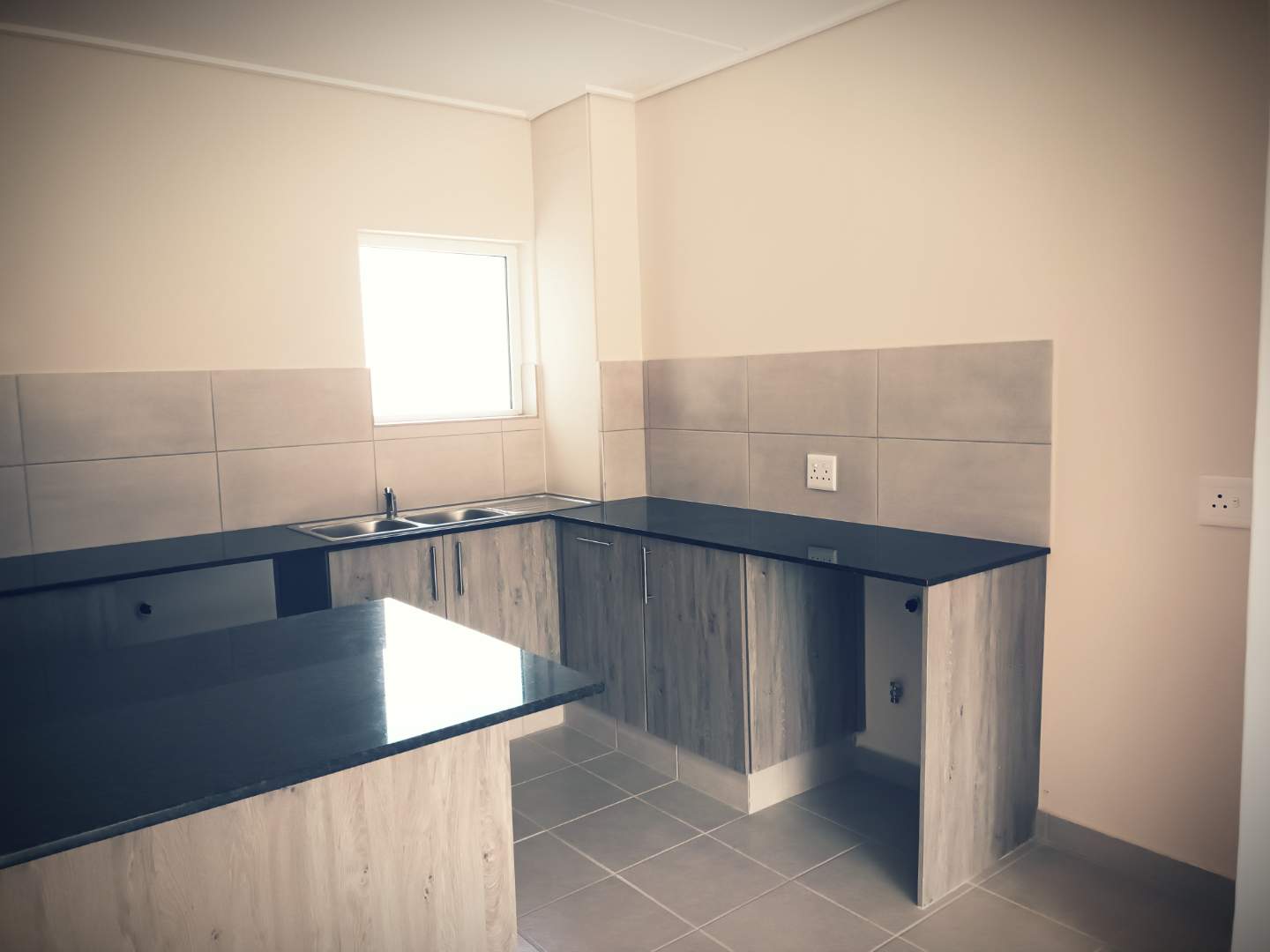 To Let 2 Bedroom Property for Rent in Paarl Western Cape